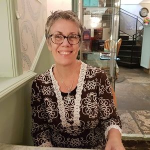 Meet your Posher, Kim